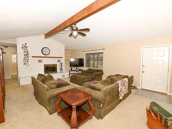 3rd image of 1414 N Dale Ave