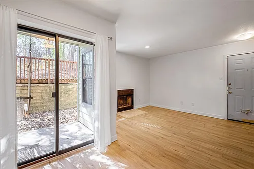 4500 E Oltorf St Photo 1