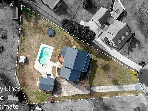 5th image of 503 Spalding Ct