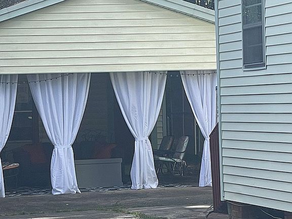 2nd image of 615 Saint Frances St