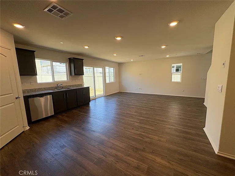 14059 Shayna St — Photo 9