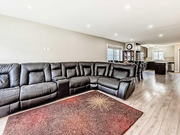 5th image of 228 S Red Embers Way NE