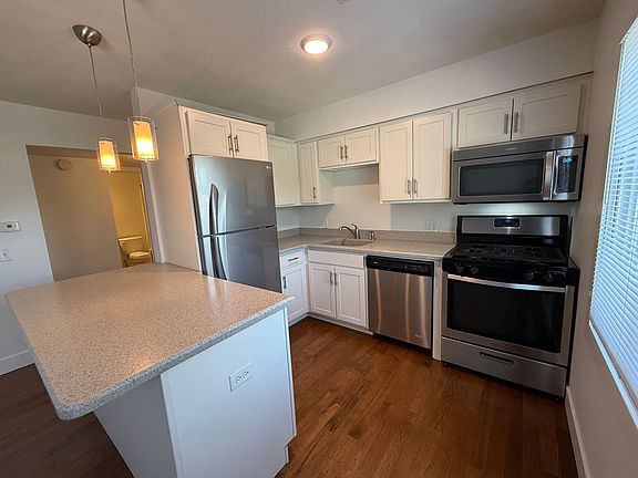 4th image of 428 N 40th St APT 5