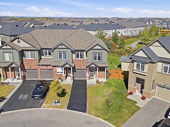 3rd image of 618 Monardia Way