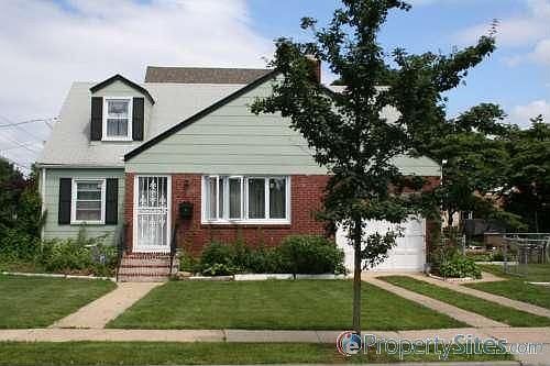 1st image of 255 Lawson Ave