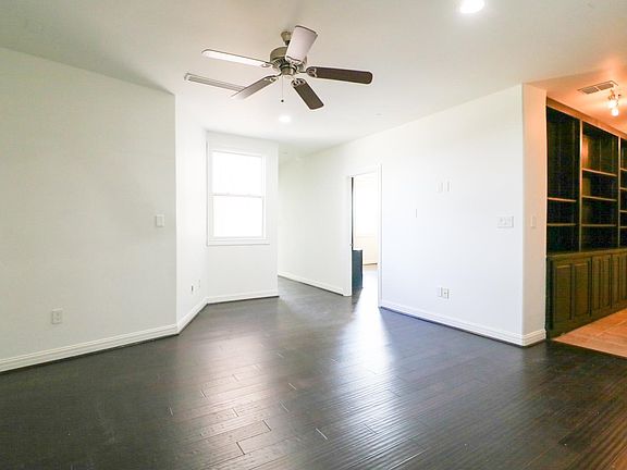 3rd image of 2110 Bermuda Dr APT 7
