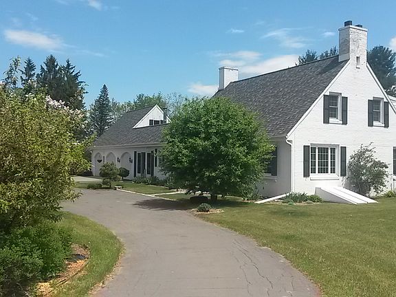 2nd image of 500 S Pine St