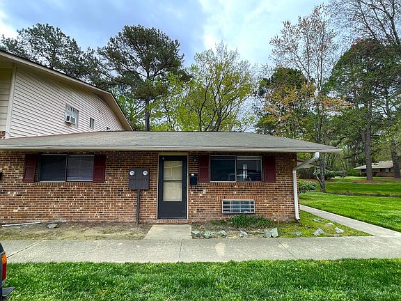 3rd image of 130 S Estes Dr #H-1