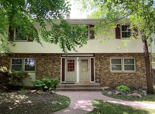 153 Page St W, Saint Paul, MN 55107