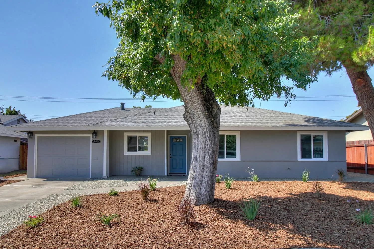 6809 Stoneman Dr photo 1