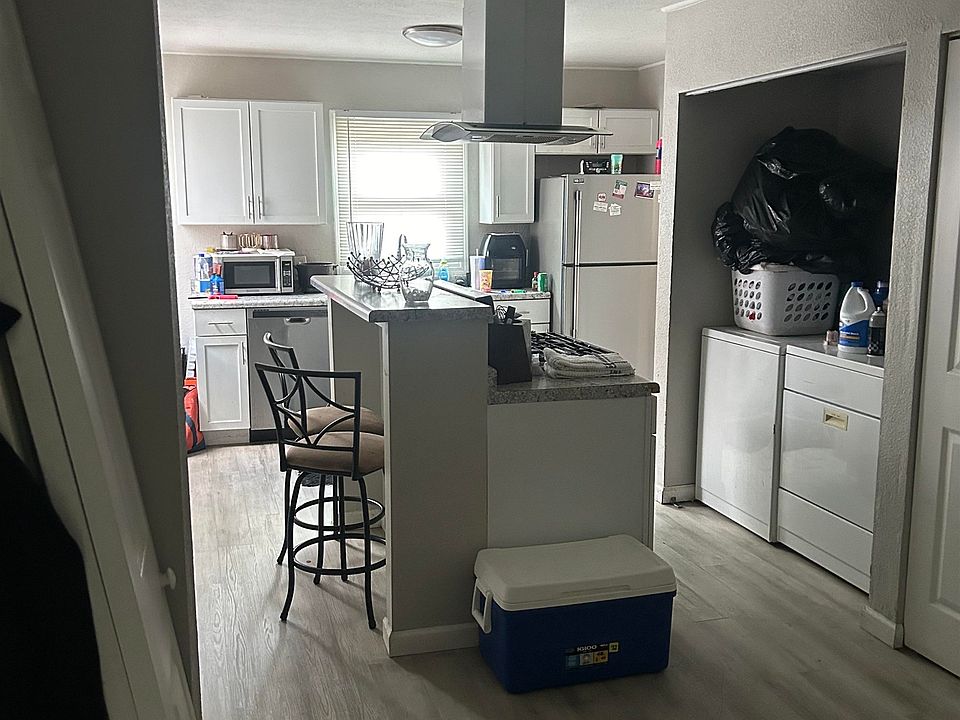 2nd image of 2438 N Prince Ave