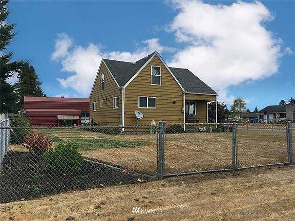 4th image of 401 171st St S