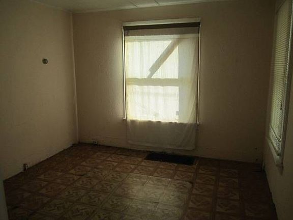 5th image of 431 N Jackson St