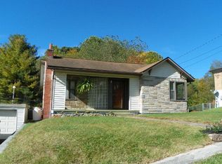 348 Saunders Rd, Bluefield, WV 24701