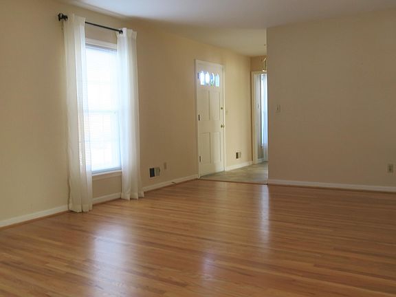 5th image of 4111 Wallingford Ln