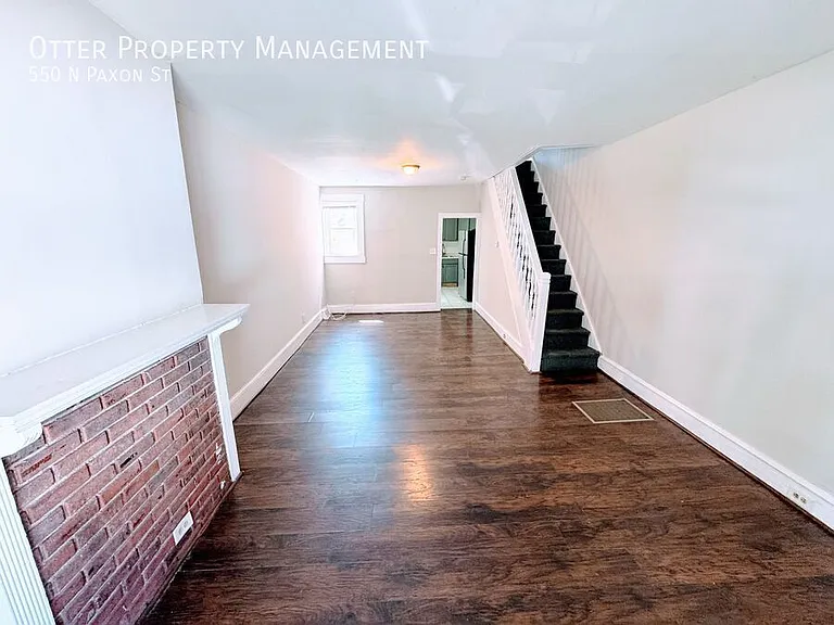 550 N Paxon St — Photo 4