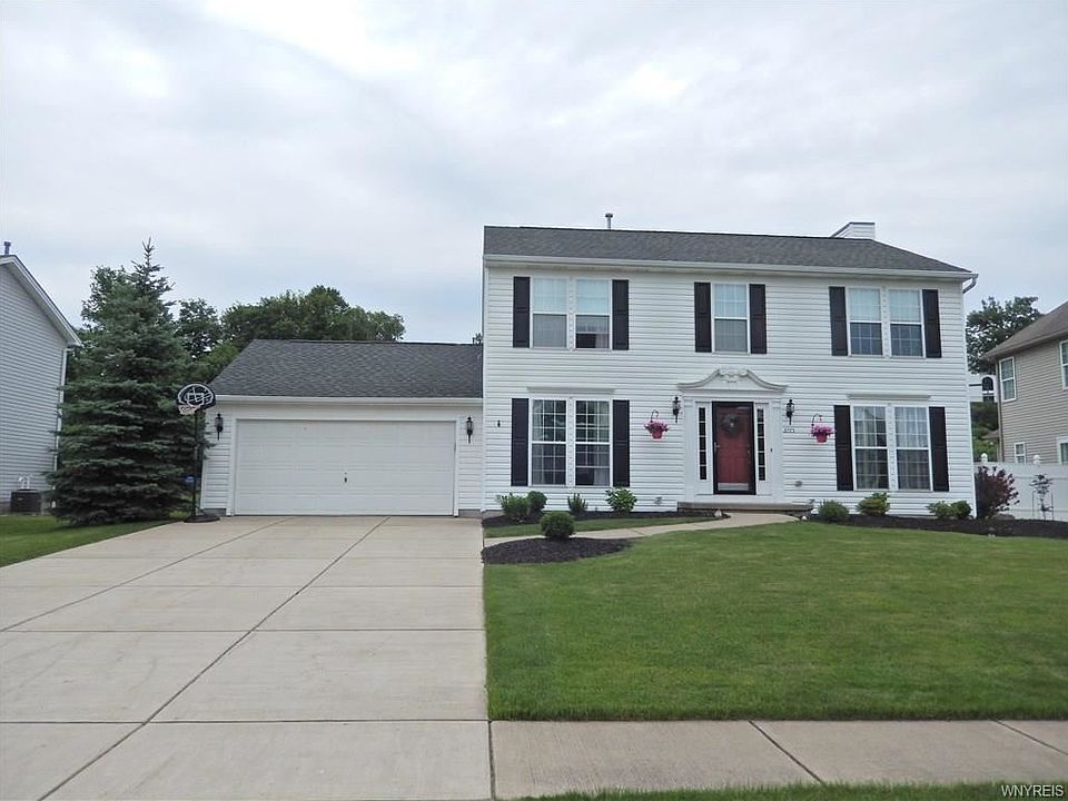 1st image of 2775 Christopher Blvd