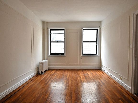 5th image of 655 Pelham Pkwy N