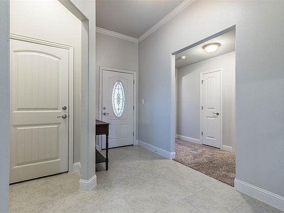5th image of 2205 Southridge Ln