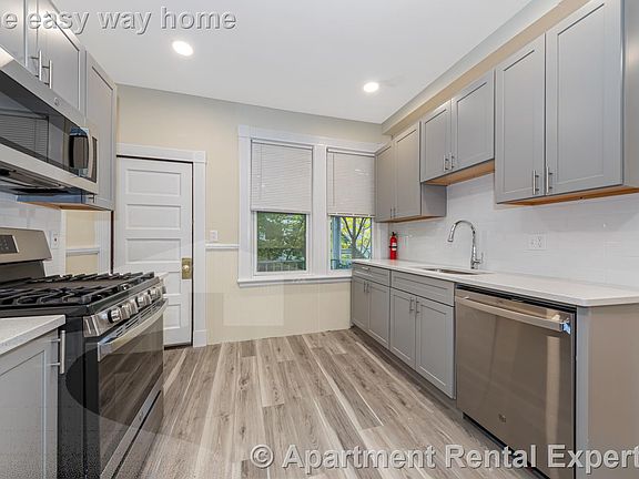 3rd image of 44 Brackett St #1