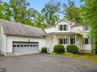 8337 Rolling Rd, Springfield, VA 22153