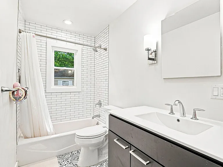 24 Benedict Rd — Photo 15