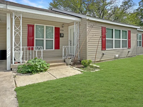 928 Lydick Ln, River Oaks, TX 76114