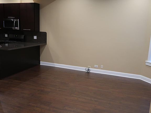 4th image of 1353 N Ashland Ave