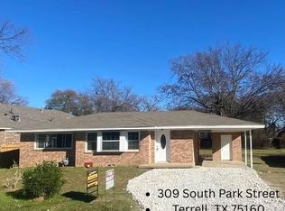 309 S Park St, Terrell, TX 75160