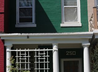 250 14th St NE, Washington, DC 20002