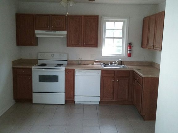 4th image of 4018 Kentucky Ave NW
