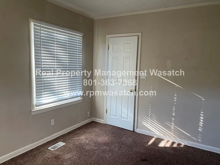 866 S McClelland St — Photo 27