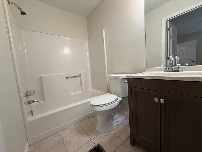 1455 Springleaf Cir SE — Photo 9