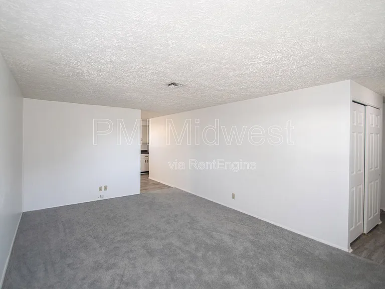 8636 E Edgewood Ave — Photo 4