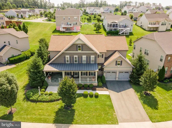 26612 Marbury Estates Dr, Chantilly, VA 20152