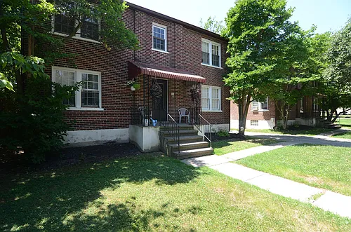 1657 Cedar Ave Photo 1