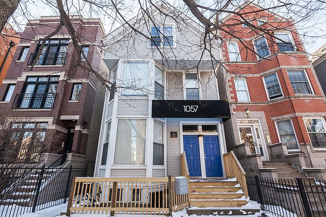1st image of 1057 W Cornelia Ave #G