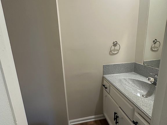 4th image of 9914 N Cherry Dr