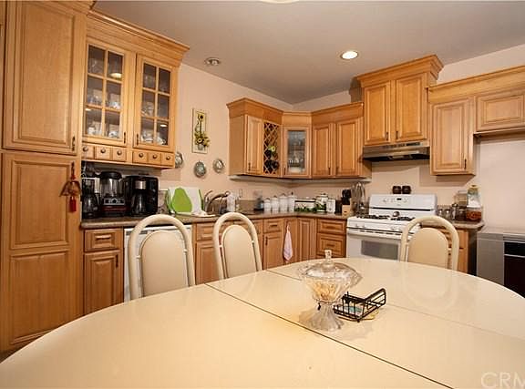 5th image of 9581 Lenore Dr