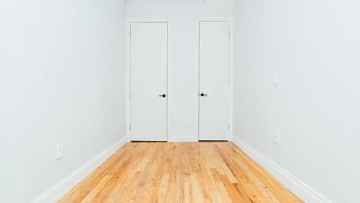 Rented by Nooklyn NYC LLC | media 49