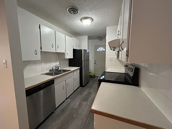 5th image of 18253 84th Ave NW