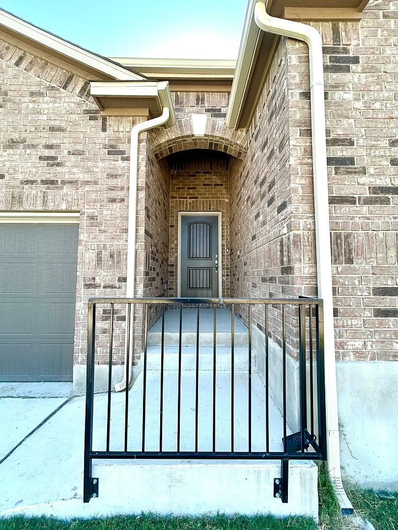 Building Photo - 15352 Electra Cir