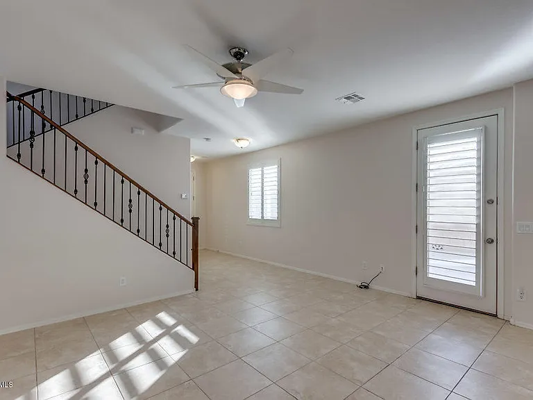 1704 W Pelican Dr — Photo 4