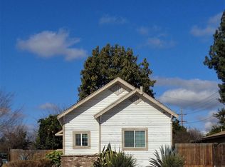 924 N San Joaquin Cir, Reedley, CA 93654