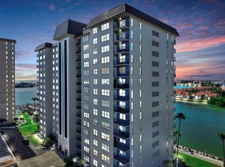 5220 Brittany Dr S APT 1101, Saint Petersburg, FL 33715