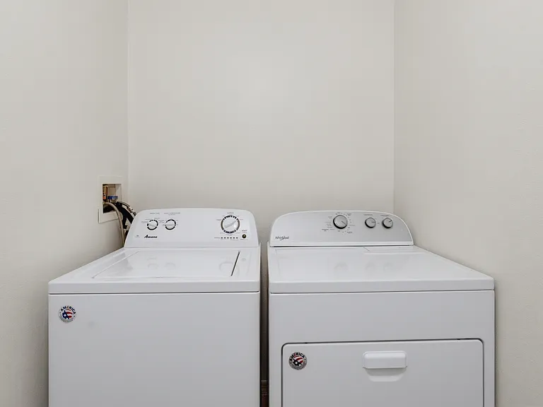 3015 Elbib Dr #1 — Photo 9