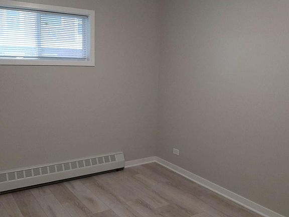 2nd image of 124 Douglas Ave #2