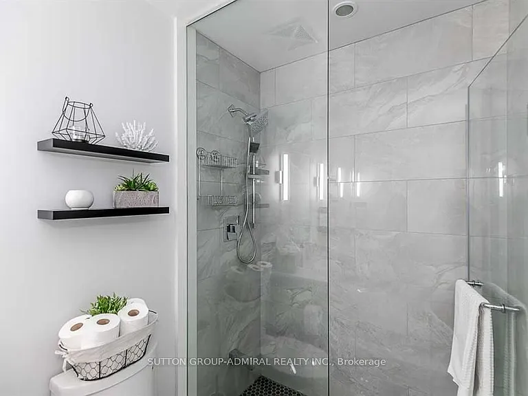 241 Sea Ray Ave #A216 — Photo 13
