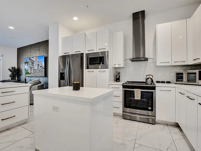 1371 N Ocean Blvd — Photo 18