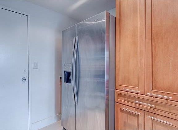 3rd image of 9800 W Bay Harbor Dr #1101